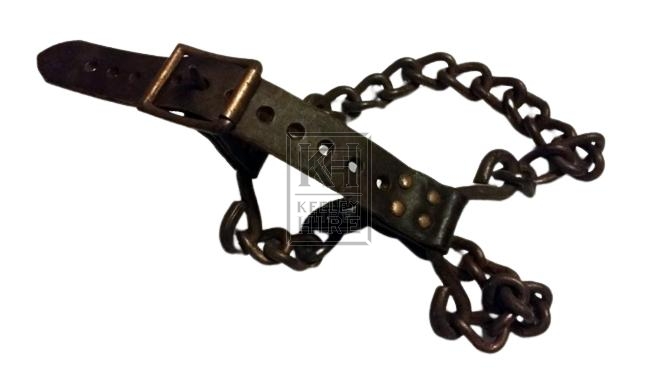 Leather belt & chain