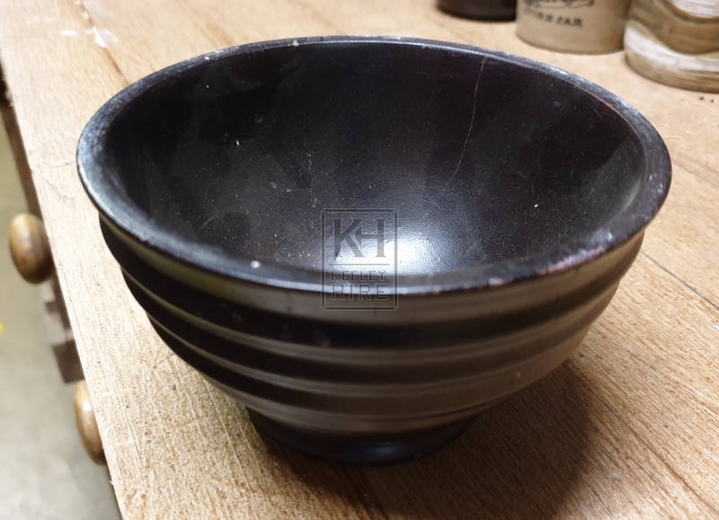 Small ribbed ceramic bowl