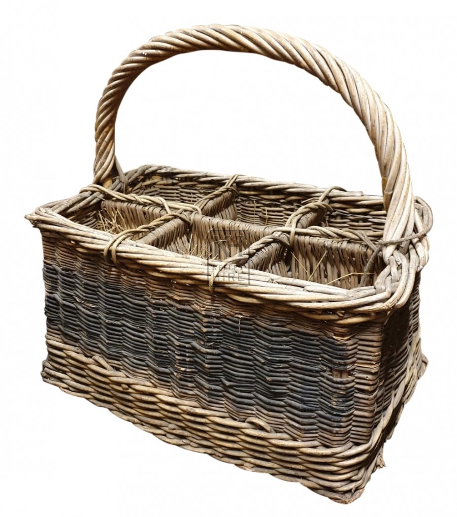 Wicker bottle basket with handle
