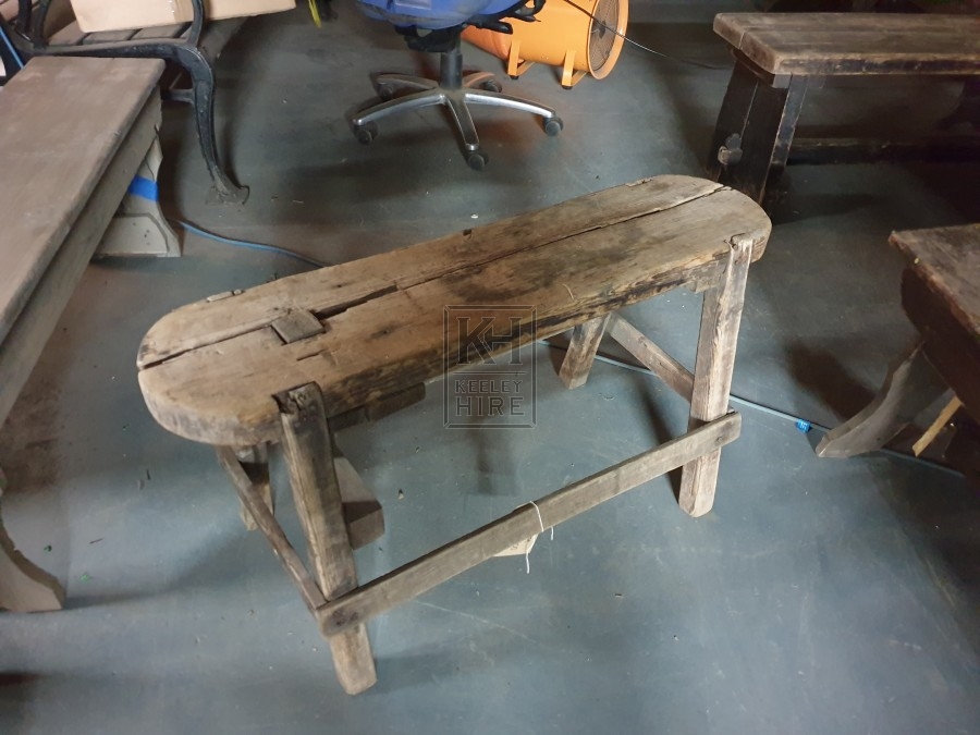 Short curved bench