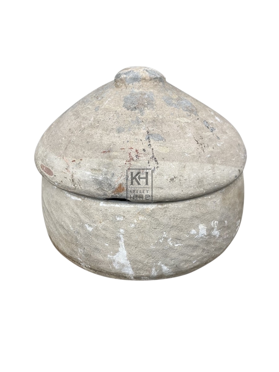 Stoneware Cooking Pot With Lid