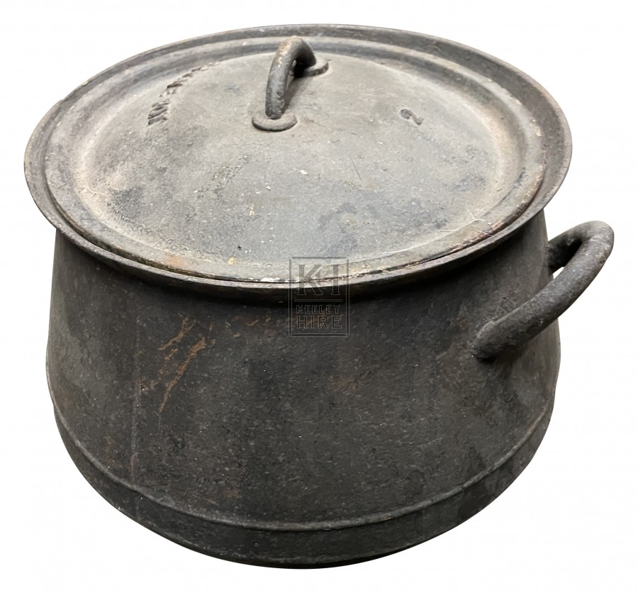 Cast Iron Twin Handled Pot & Lid