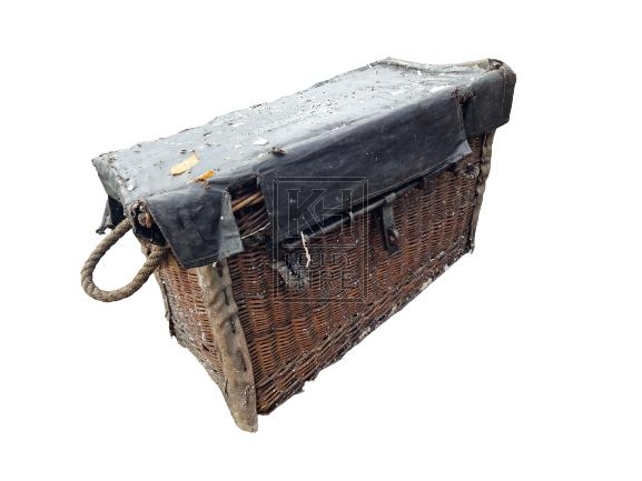 Large Wicker Basket With Canvas Lid