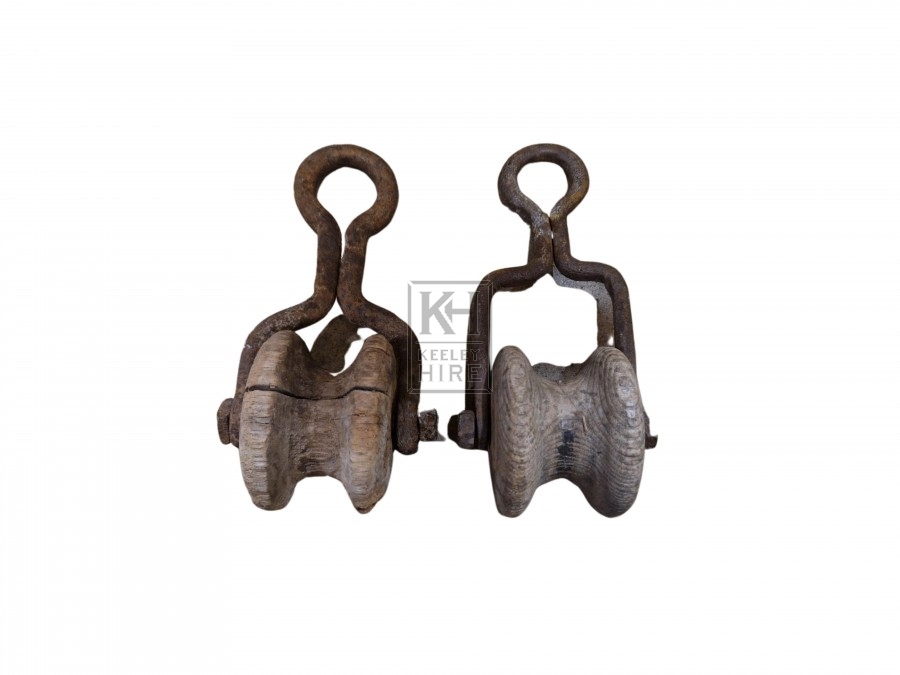 Small ships pulleys