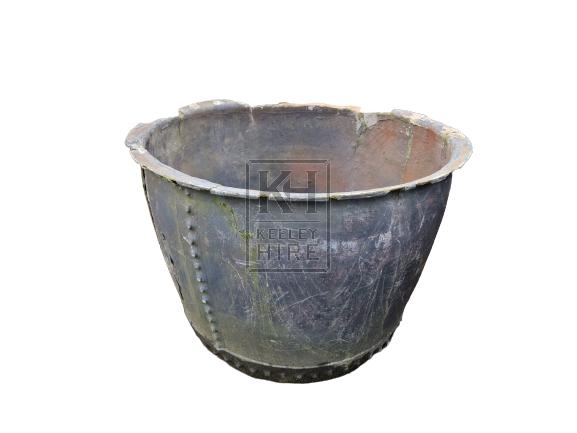 Very large fibreglass cooking pot