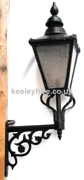 Small Square Street Lamp Top On Bracket