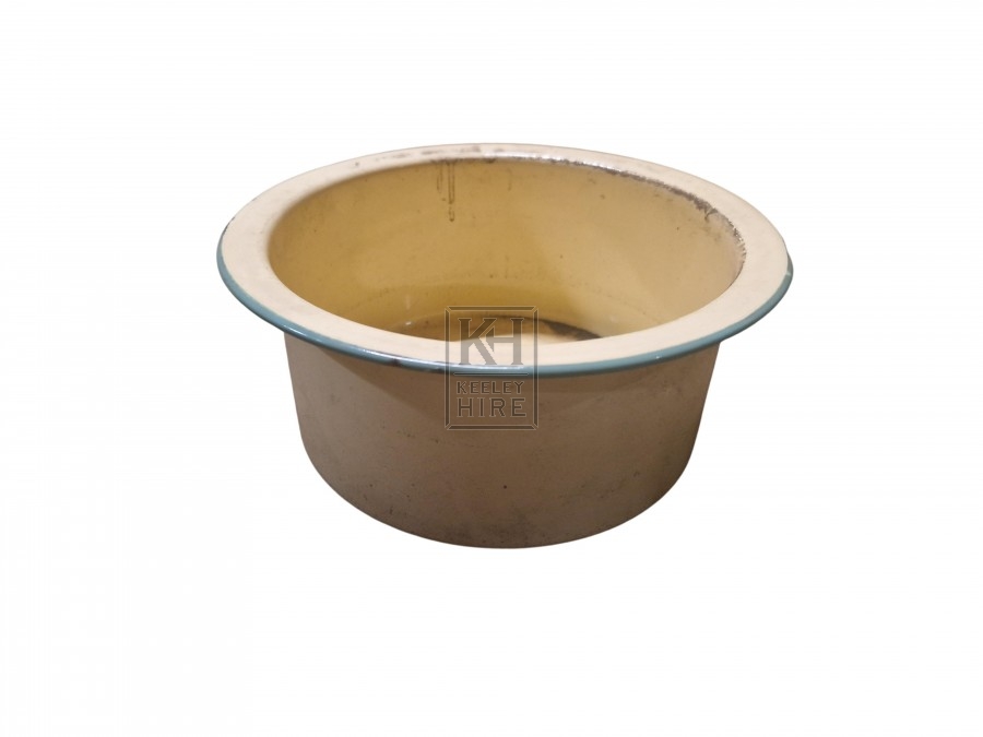Enamel bowl with handles
