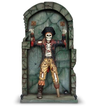 Pirate Skeleton Chain 7ft