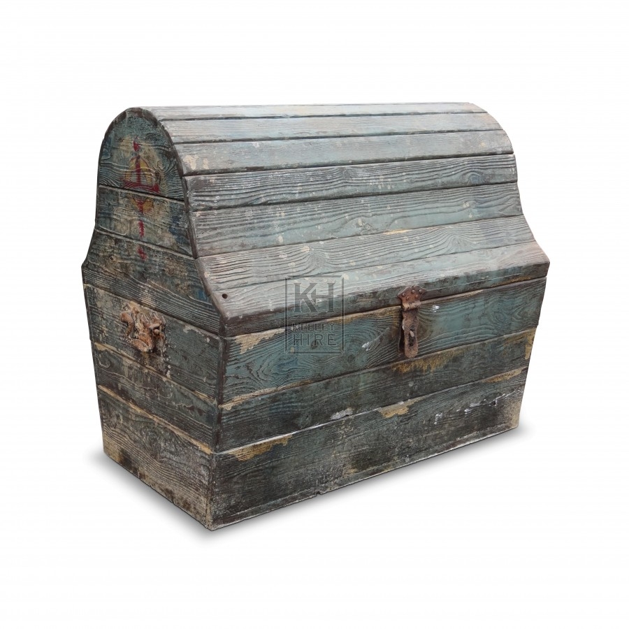 Worn Shaped Lid Chest