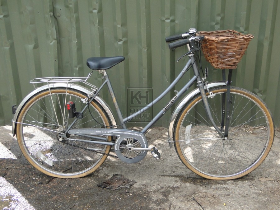 Silver Ladies Bicycle with Basket