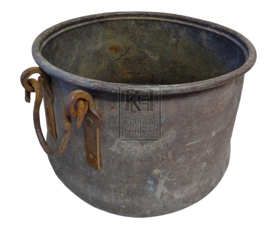 Very large iron cooking pot