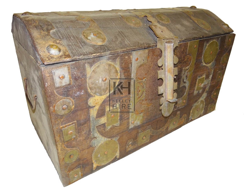 Medium wood chest with brass fittings