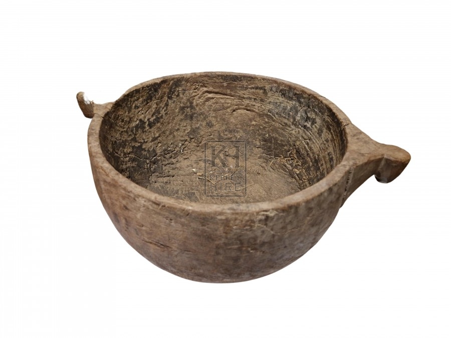 Wood bowl with handle