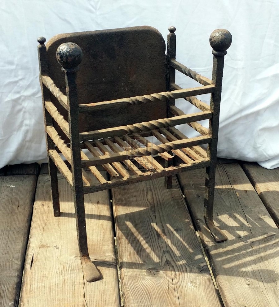 Iron fire basket with back
