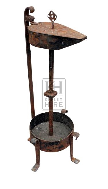 Iron table oil lamp shaped