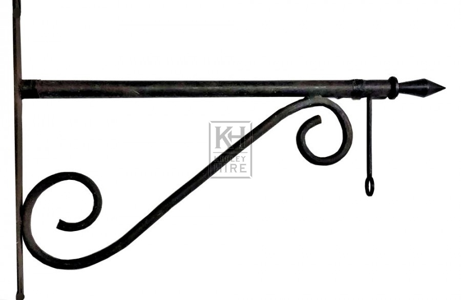 Pointed iron bracket with scrolls