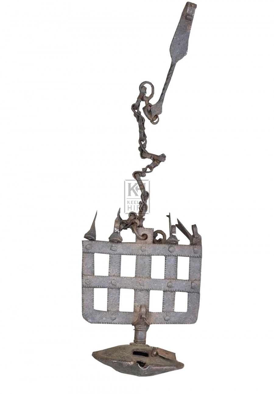 Hanging iron oil lamp on chain