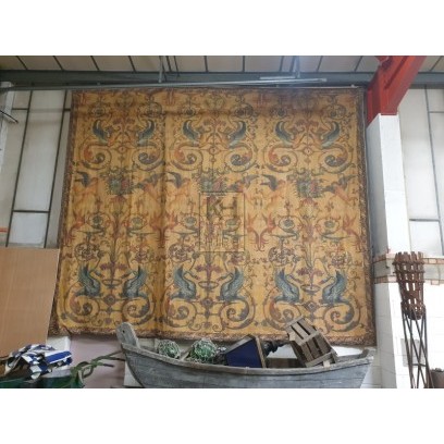 Large square tapestry Swans & Cherubs