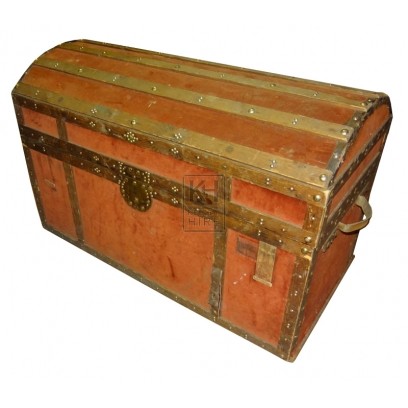 Very large dome treasure chest