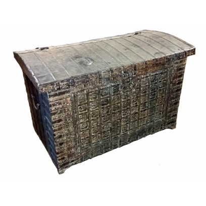 Large wood ornate damachiya chest