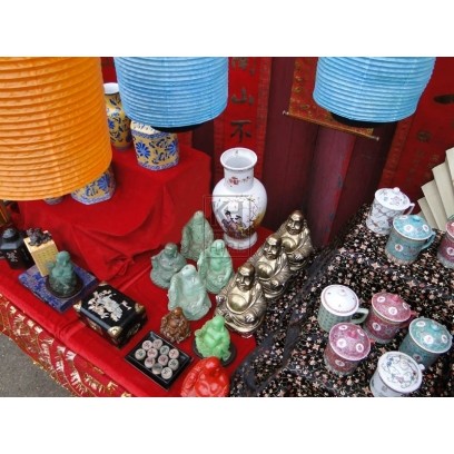Chinese gifts & oddities market stall
