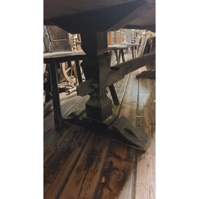 8ft Carved Oak Table