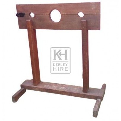 Simple Wood Pillory