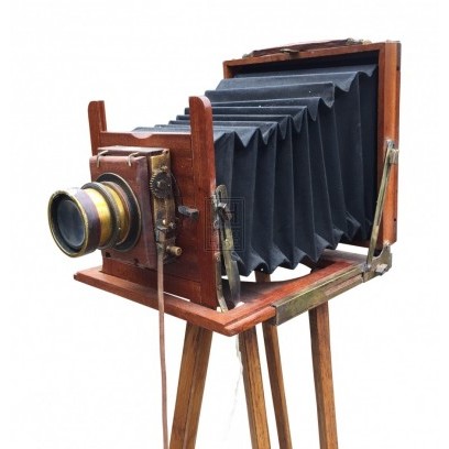 Folding Plate Camera With Tripod